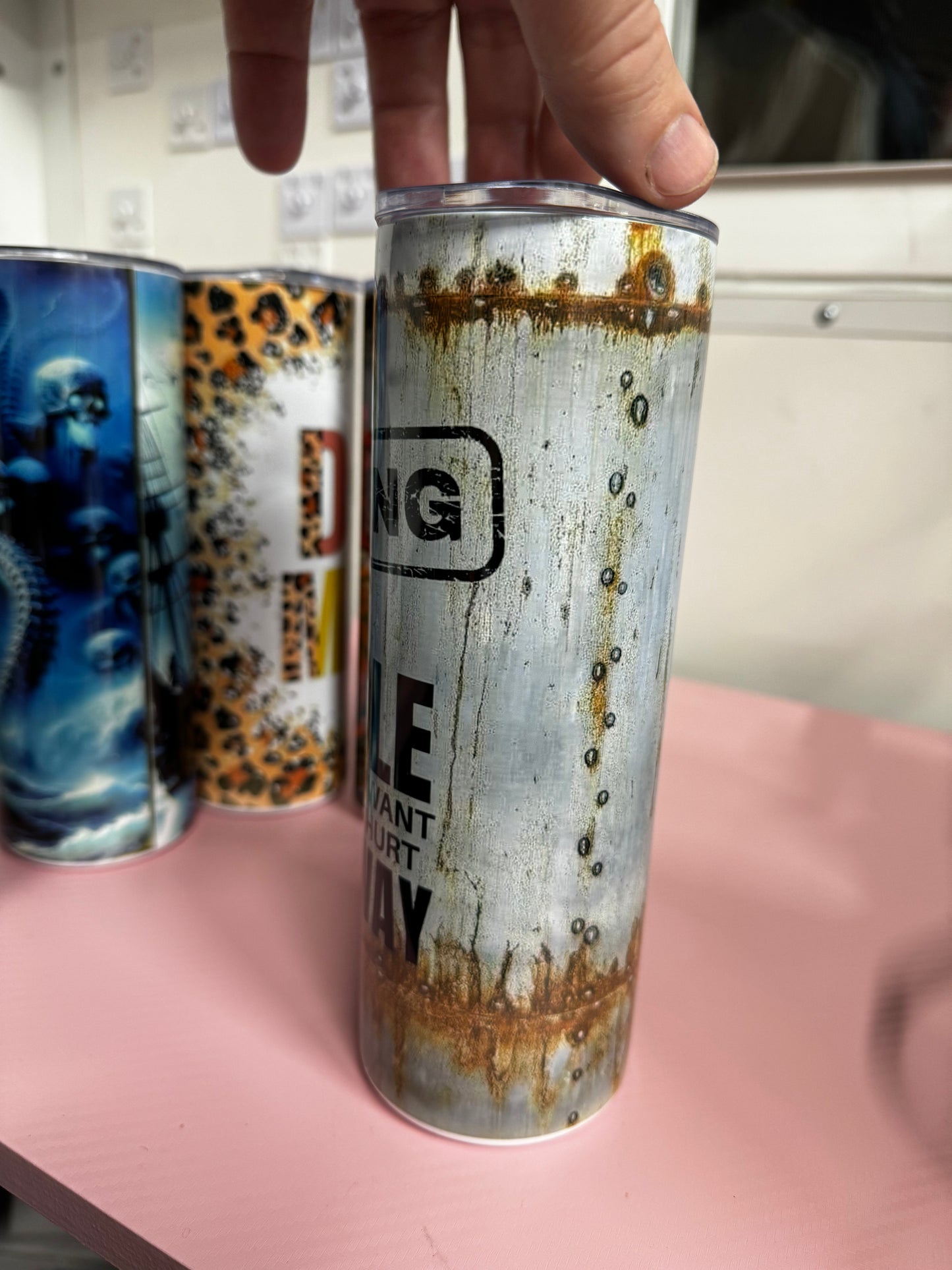 Warning tumbler