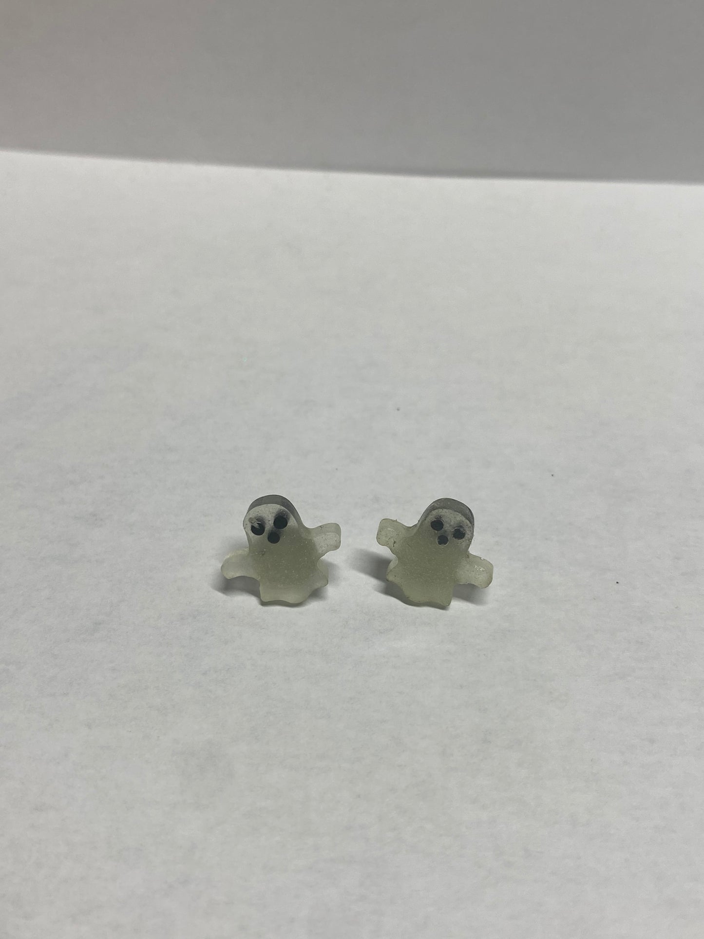Blue glow in the dark ghost studs